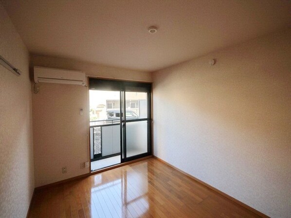 ジュネスIの物件内観写真